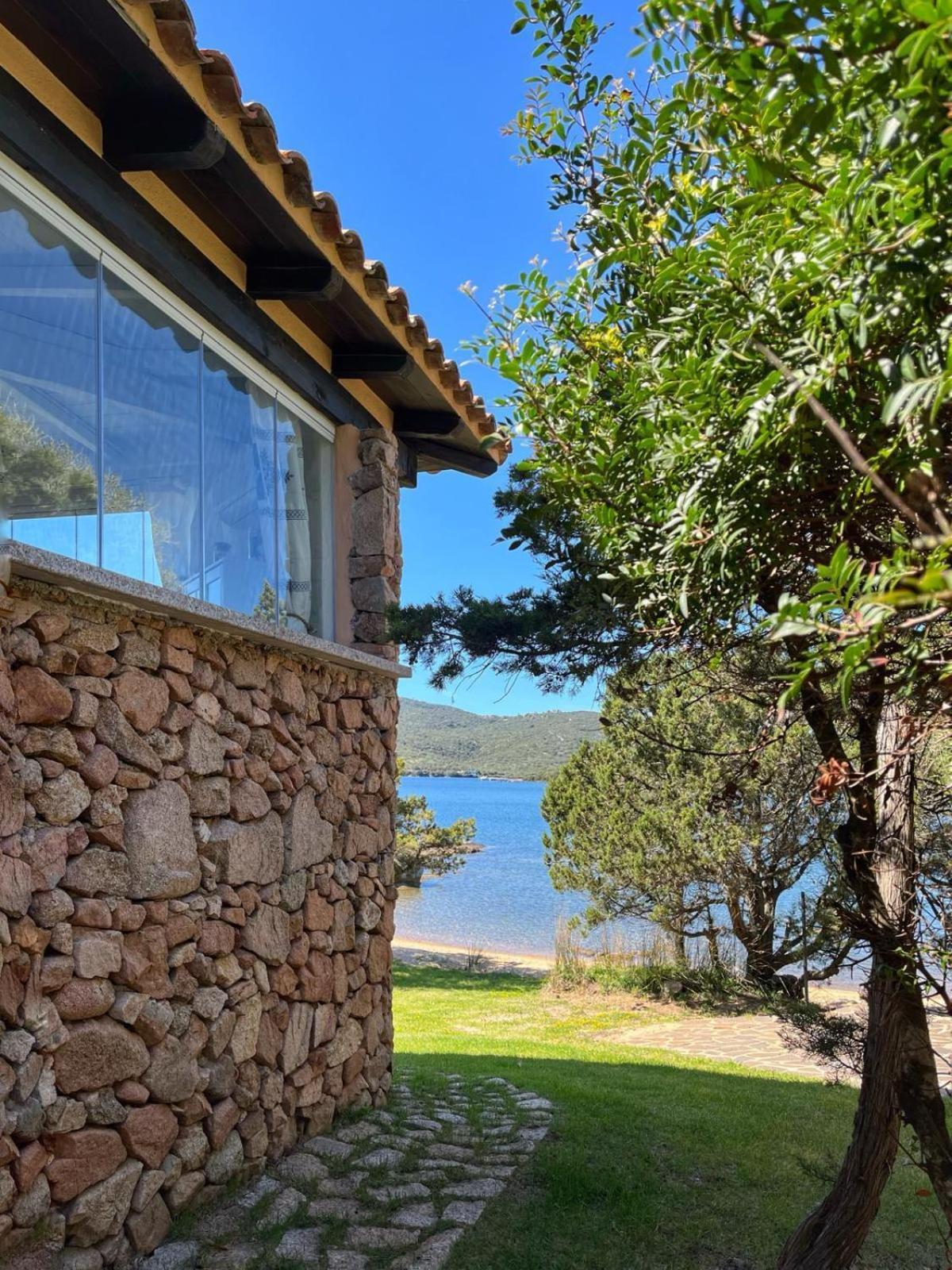 House On The Beach - Porto Rotondo Villa Exterior photo